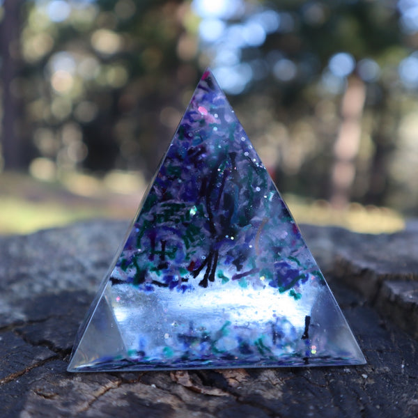 Resin Pyramid - handmade with cotton + glitter