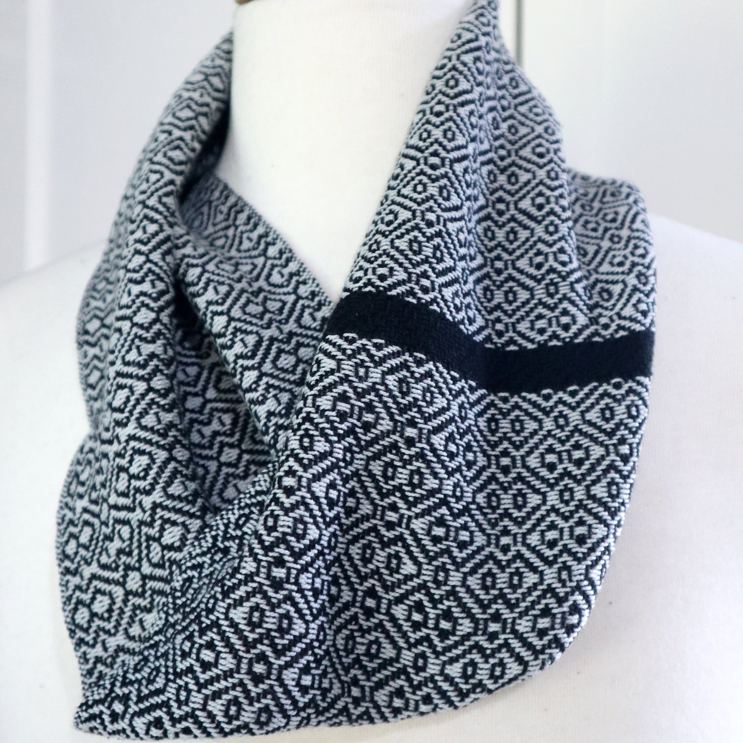 Handwoven Infinity Scarf - Cravat - Silver Grey