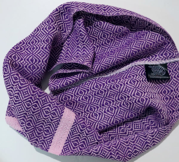 Handwoven short cotton scarf in bright purple and dusty pink, infinity scarf, snood