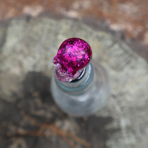 Resin Skull Bottle Stopper - hot pink glitter